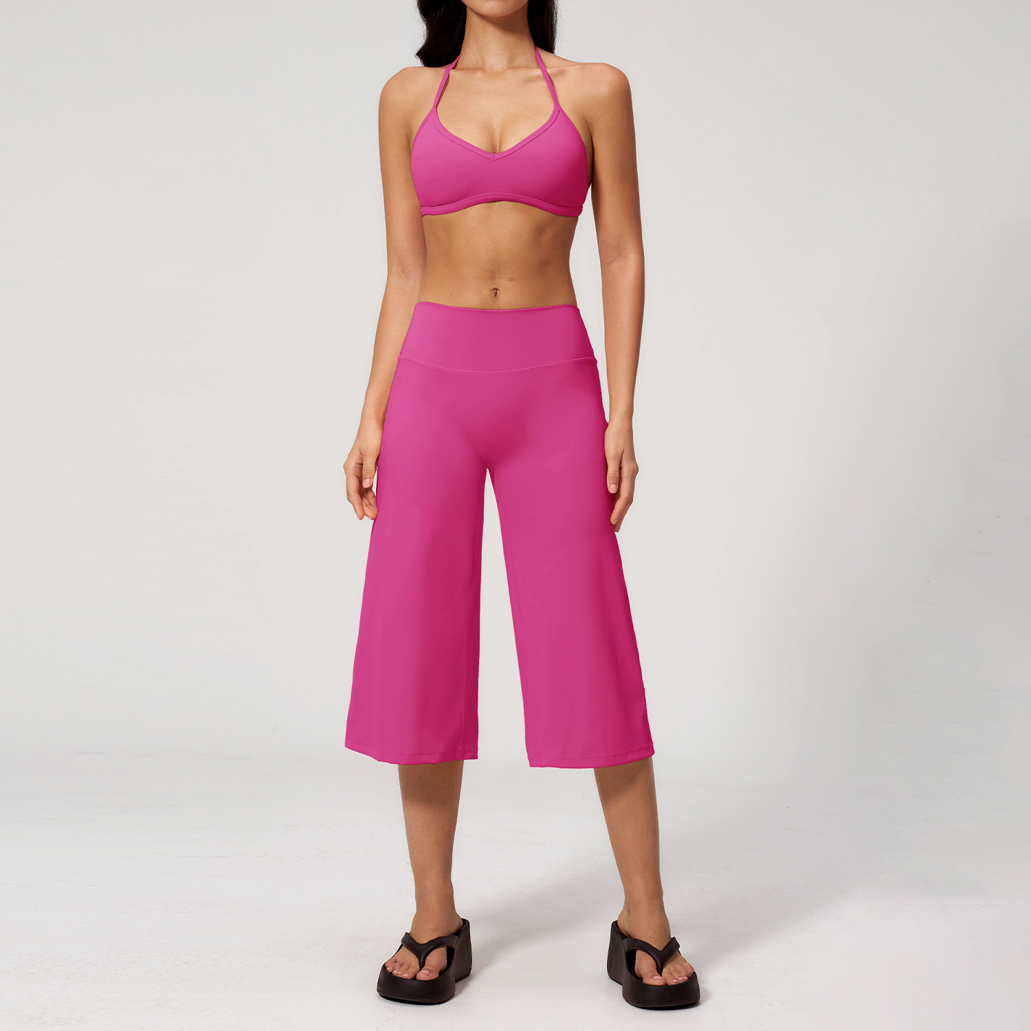 حمالات صدر رياضية عالية الجودة - مراجعة Summer Clothing Model وسعره
