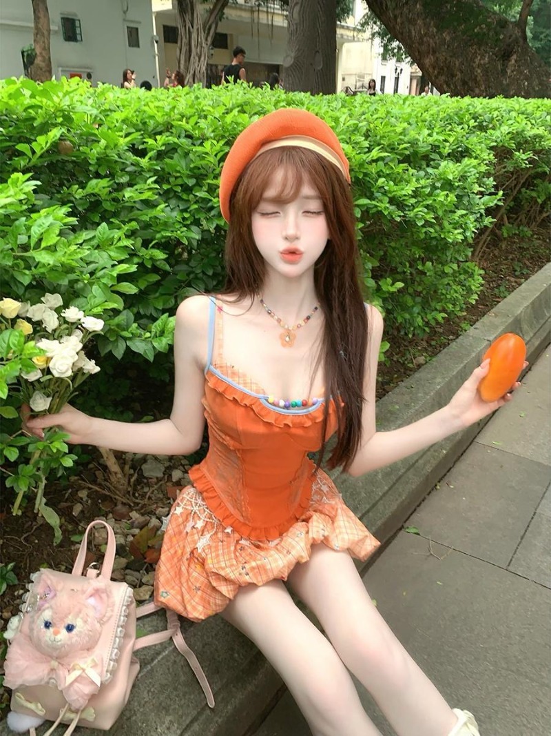 طقم صيفي جديد برتقالي اللون من - مراجعة Summer Clothing Model وسعره