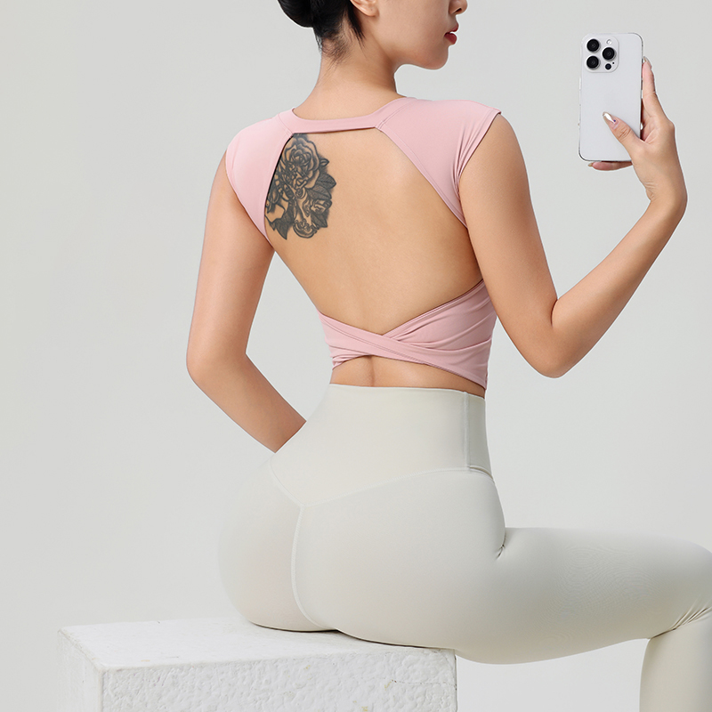 ملابس اللياقة البدنية النسائية - مراجعة Summer Clothing Model وسعره